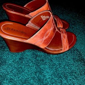 St. Johns Bay brown wedge.